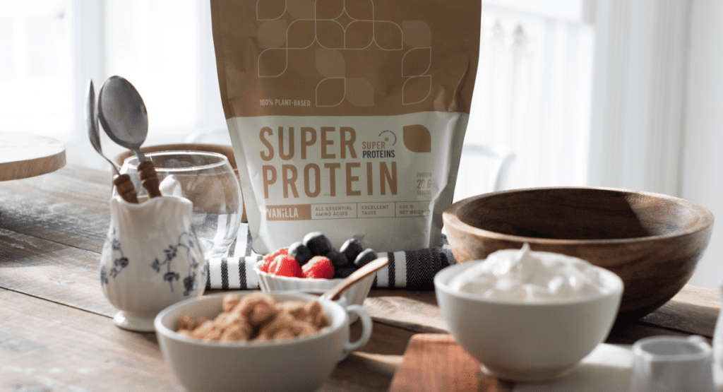 This vanilla-flavored protein cheesecake is 100% plant-based and delicious dessert (guilt-free!).